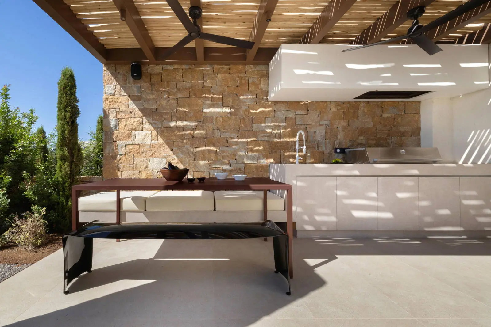 Boutique villa in an exclusive community just steps from the shore in Piso Aliki, Paros