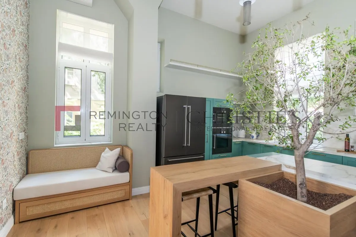Classy, salon-style apartment