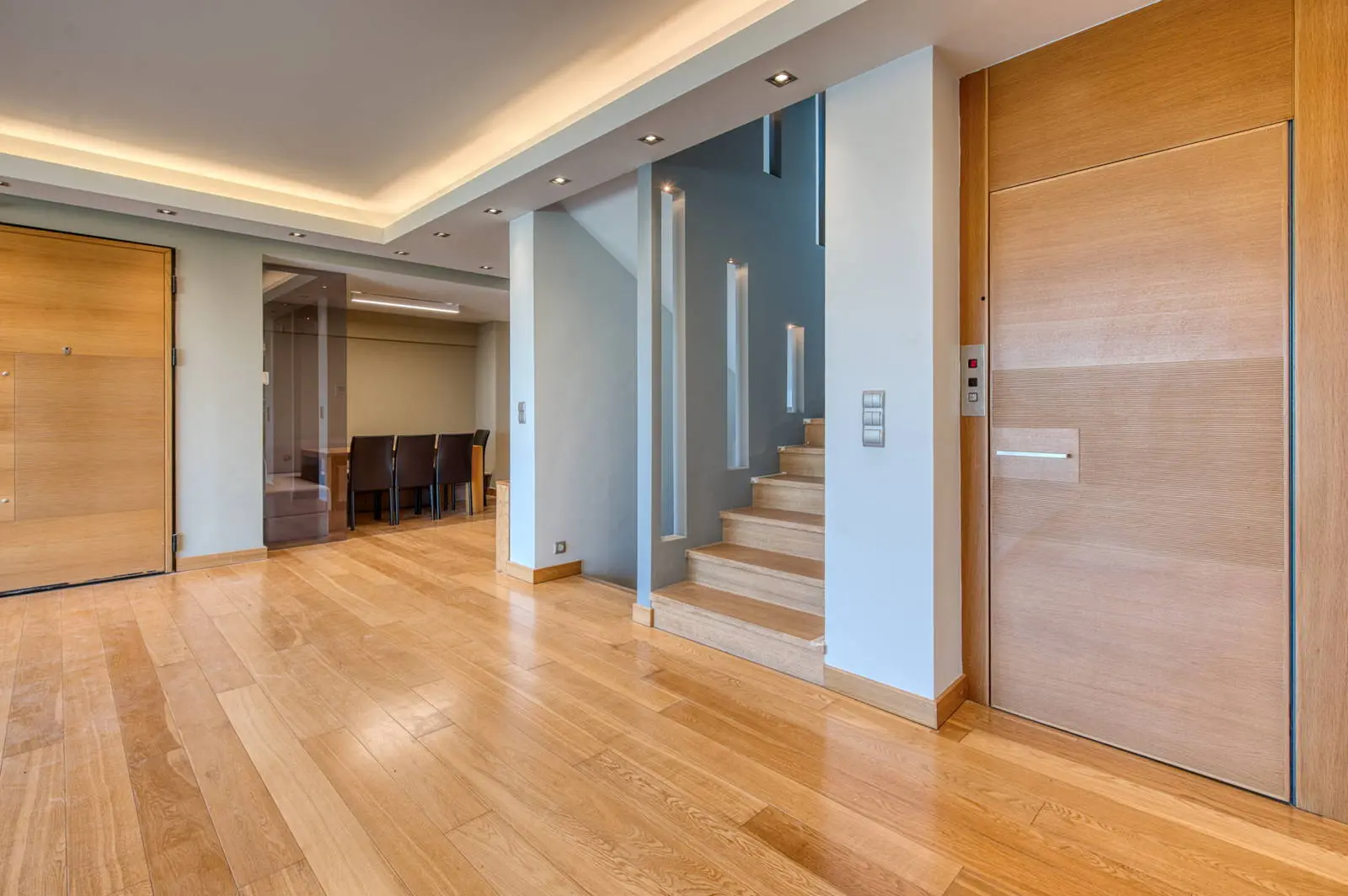 Luxurious detached house of 700 sq.m. of high aesthetics