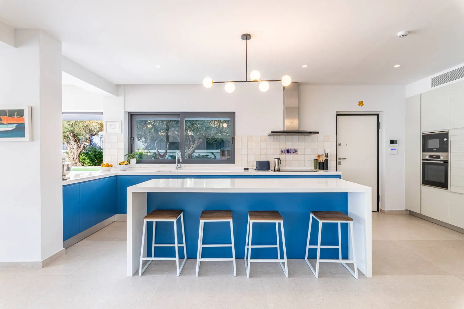 Exquisite modern villa in Vari with breathtaking paradise garden and pool