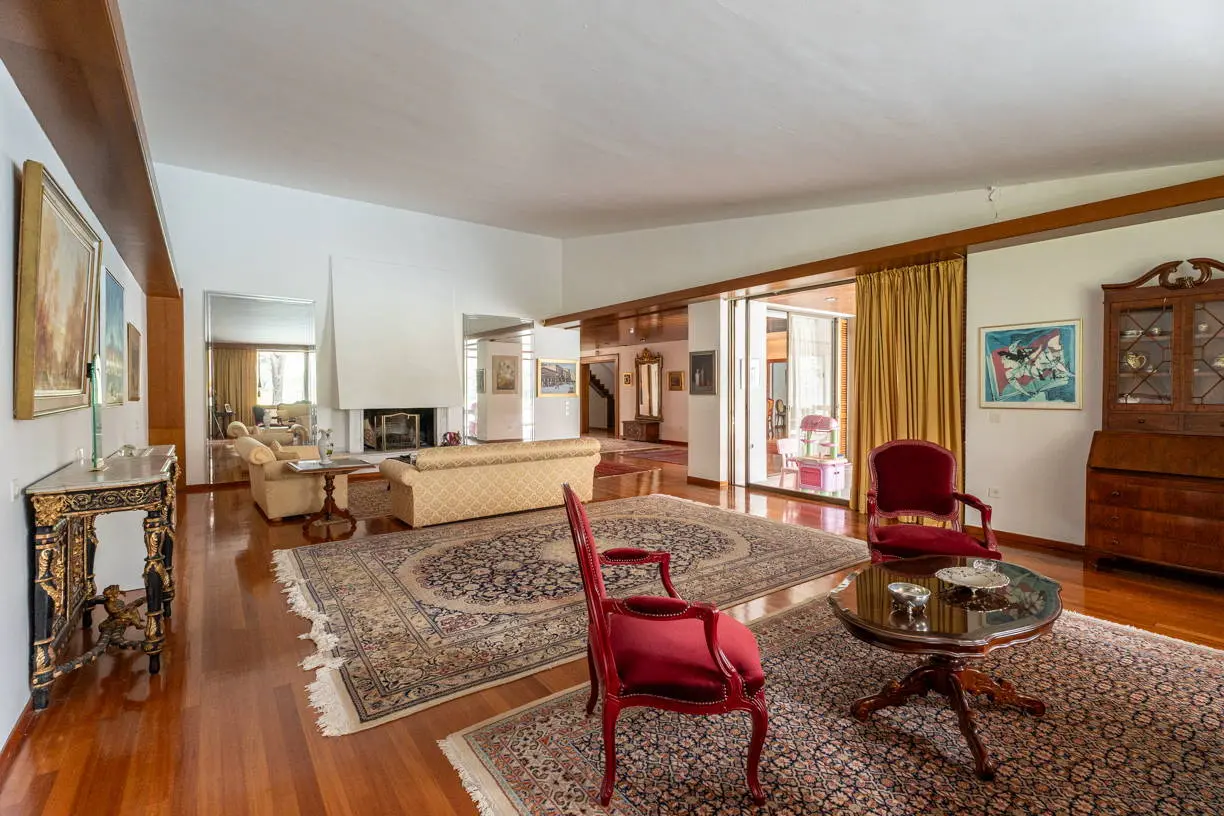 Remarkable mansion on a 5,093 sq.m. plot in Kefalari
