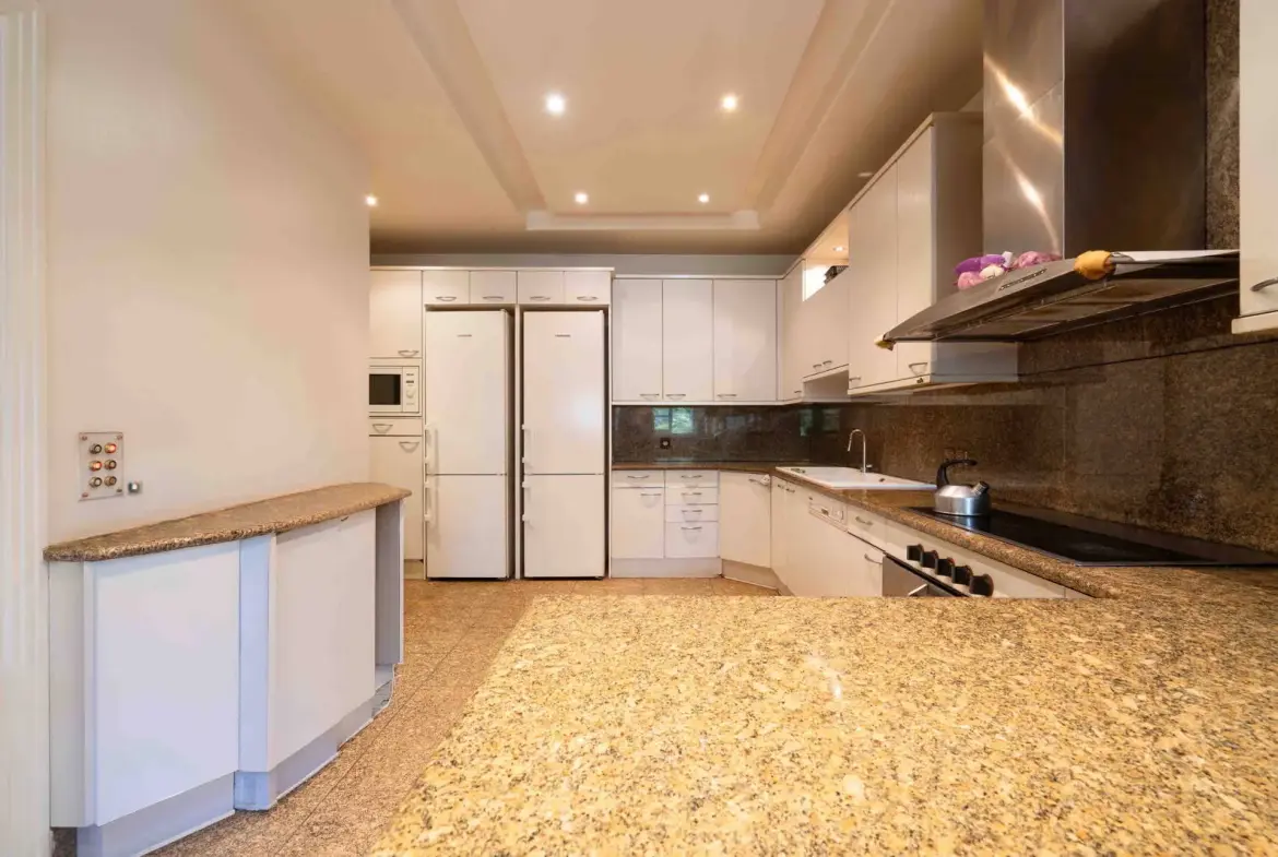 Elegant and timeless villa in Ekali