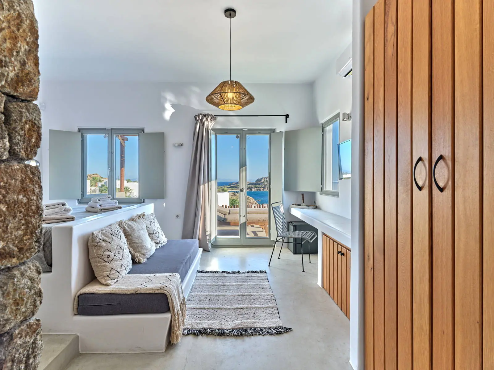 7 Bedroom Residence with unparalllel views in Mykonos
