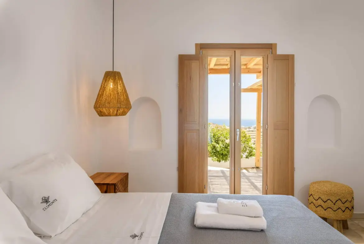 Luxury villa with infinity pool and panoramic views in Mykonos