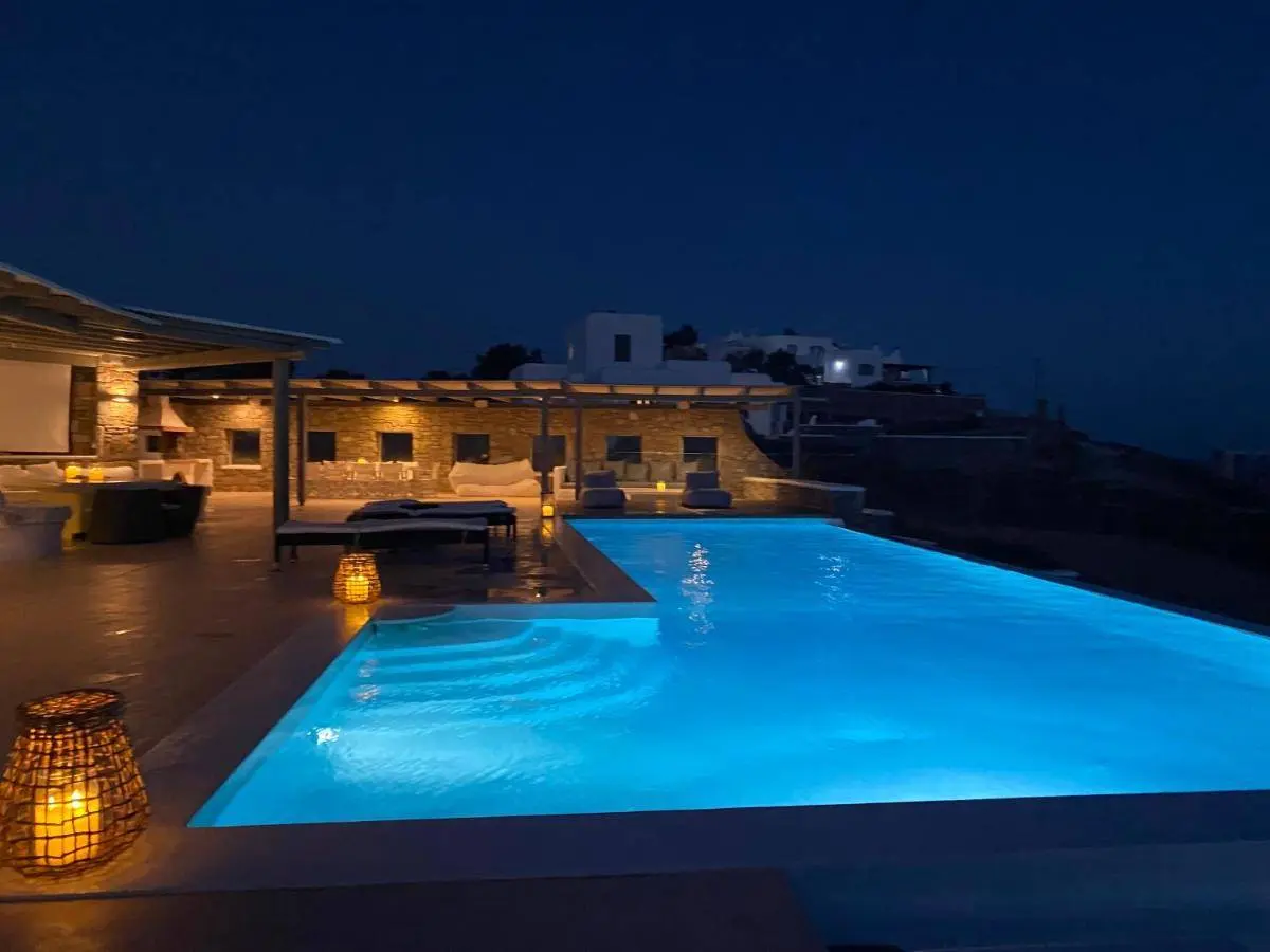 Luxurious villa overlooking the Aegean Sea, Mykonos