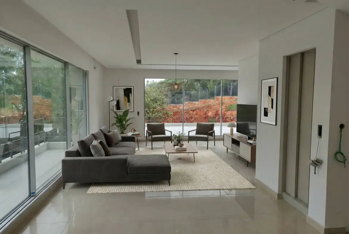Impressive unfinished five-level villa with swimming pool & wellness area