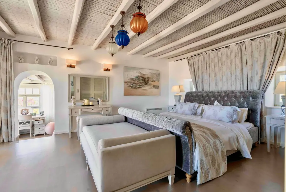 Exclusive beachfront villa in Santa Maria, Paros