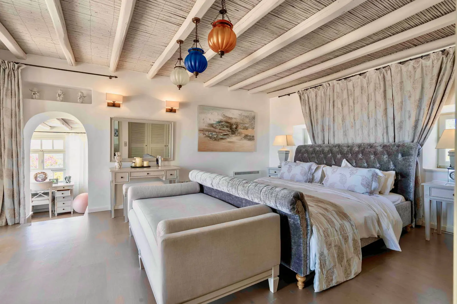 Exclusive beachfront villa in Santa Maria, Paros