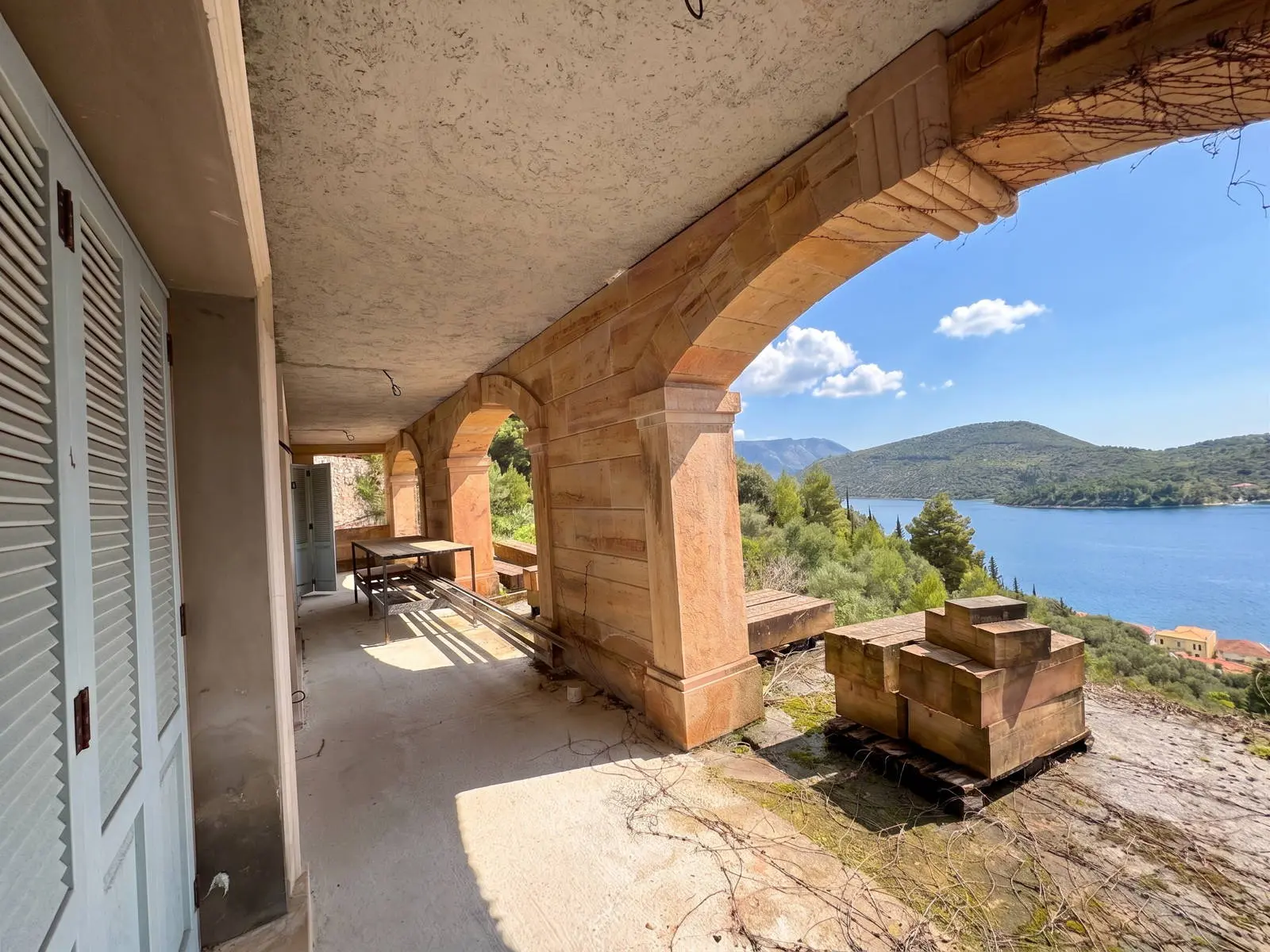 Ithaca Unique Residence – Architectural renovation project over the Ionian sea