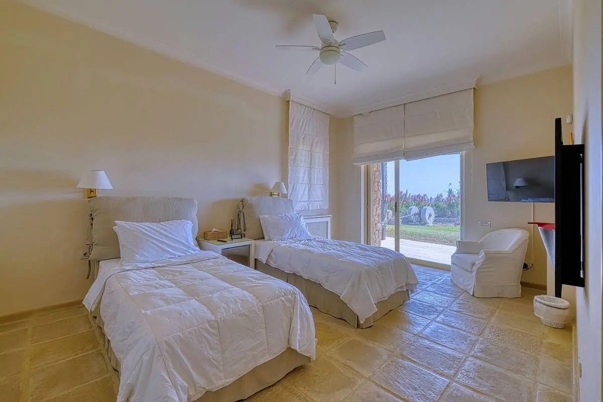 Sea-view mediterranean estate in Porto Heli