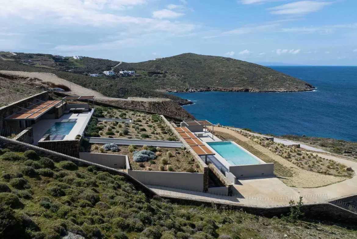 Big Blue Estate – An architectural masterpiece in Andros