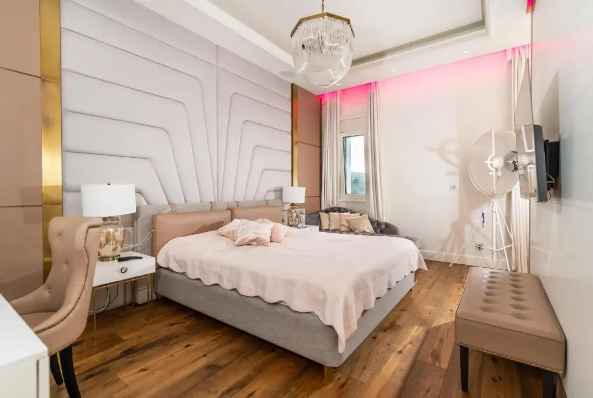 Penthouse in the Diplomatic Quarter with Panoramic Views