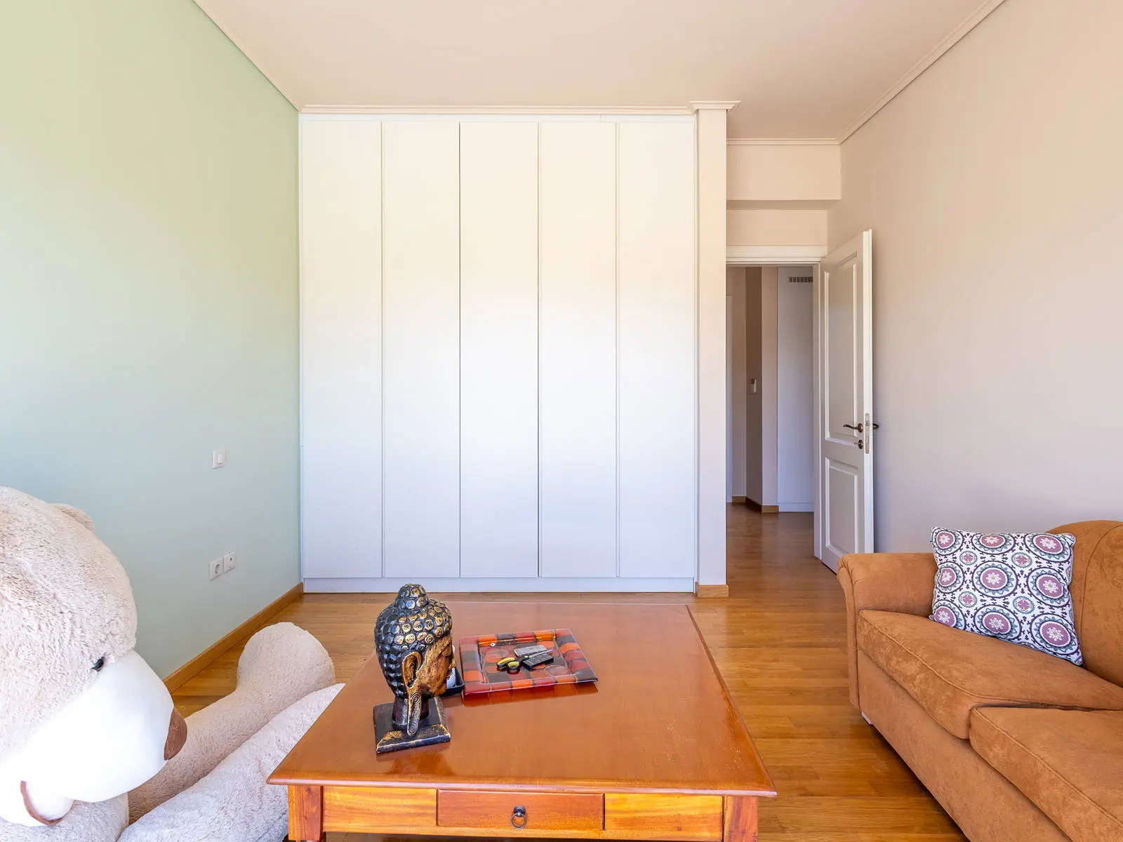Luxurious 450 sq.m. detached house with a private pool in Agia Marina