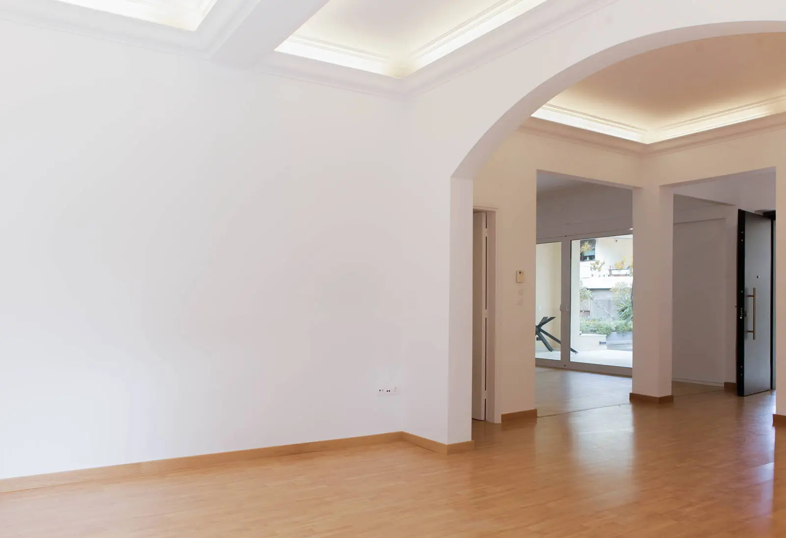 Duplex house with garden and garage in Palaio Psychiko
