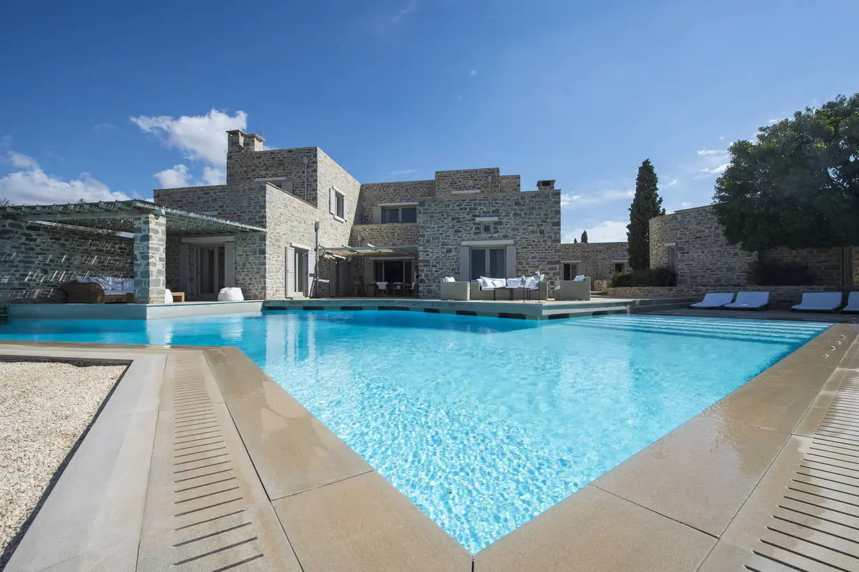 bh-4f3505547e2c Venus:Beachfront Mansion with Vineyard and Pool in Paros