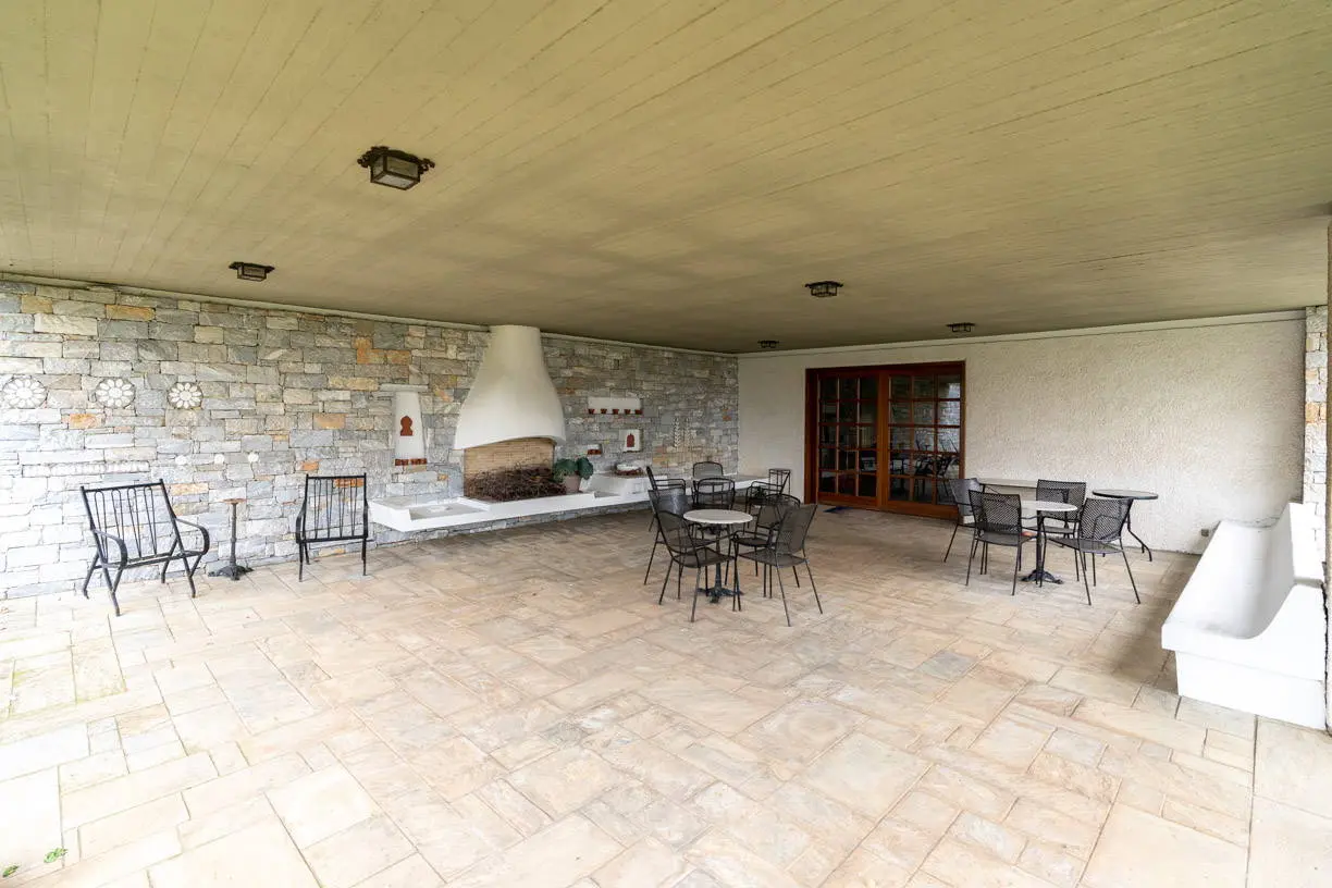 Unique residence with pool in Ekali