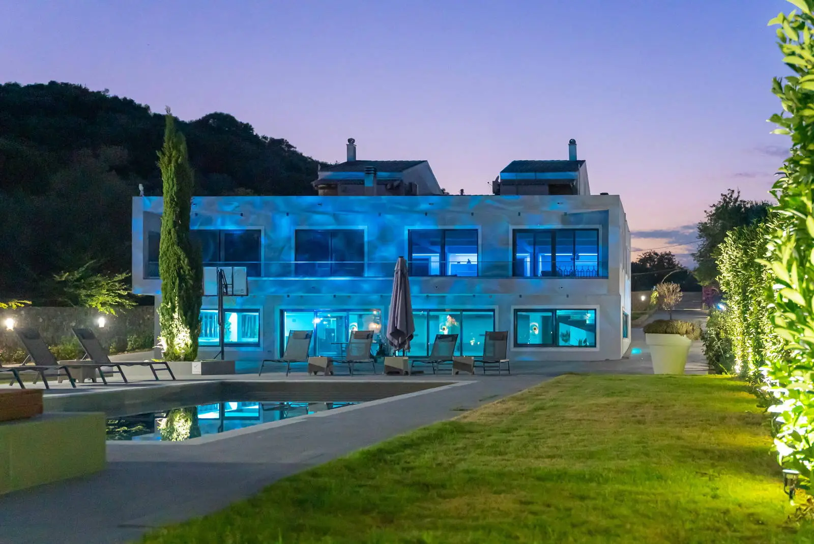 High-End villa with gym & jacuzzi in Corfu