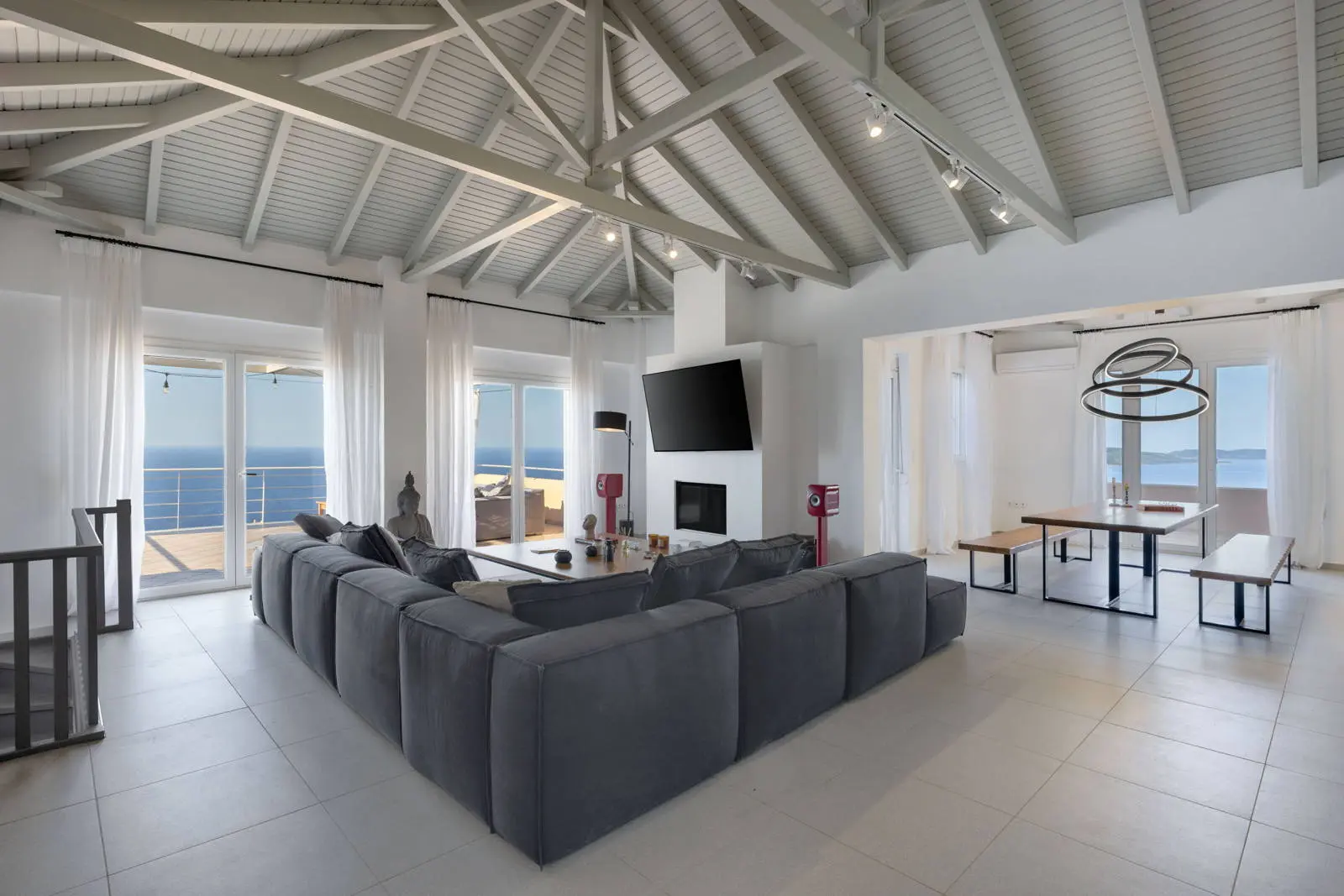 Luxury 560 sqm villa with private pool and complete privacy in Koroni, Messinia