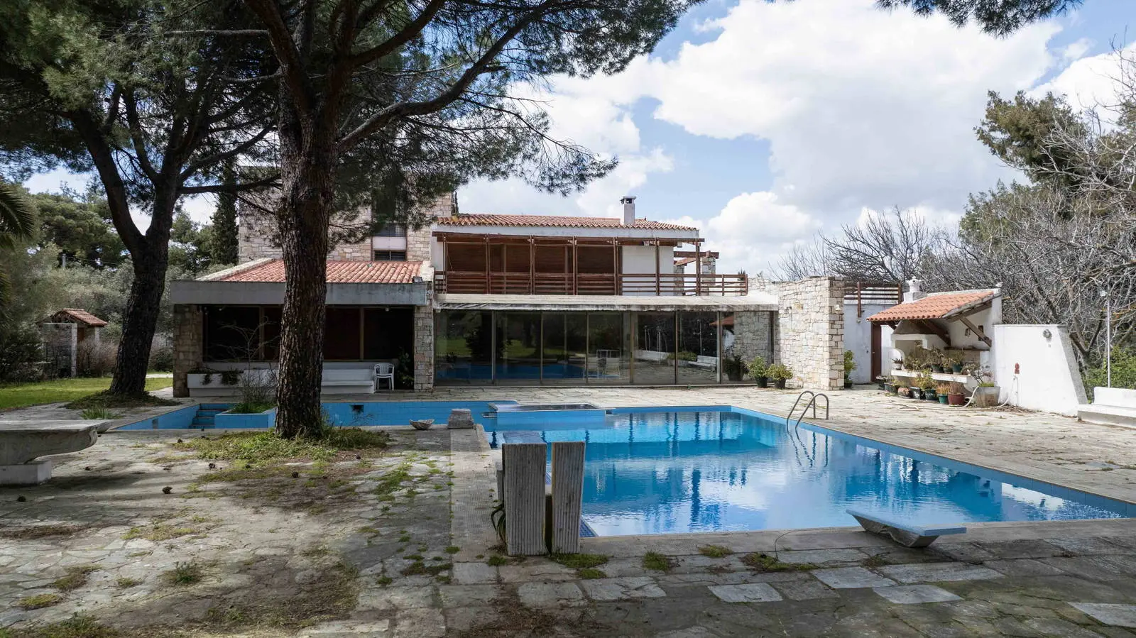 Remarkable mansion on a 5,093 sq.m. plot in Kefalari