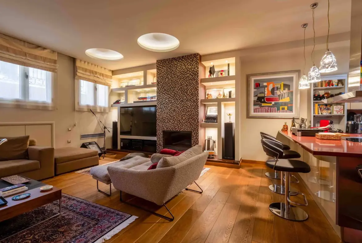 Prestigious 4-storey detached house