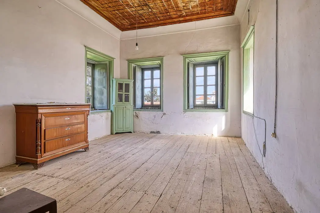 Historic mansion with approved development potential in Spetses