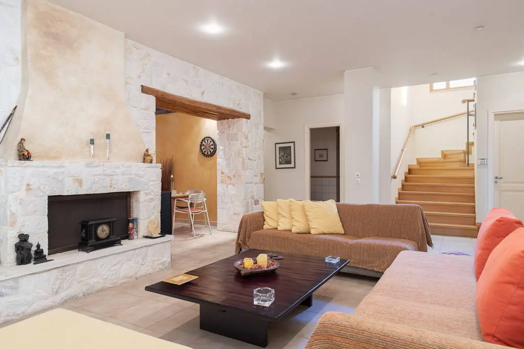 Luxurious 4 bedroom villa with panoramic sea views in Lagonisi