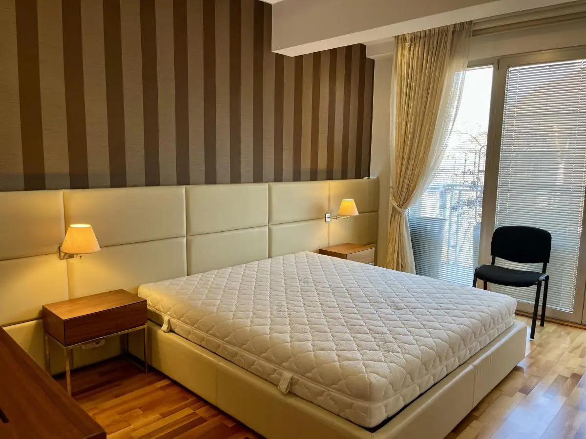 Three-room apartment in Dorćol