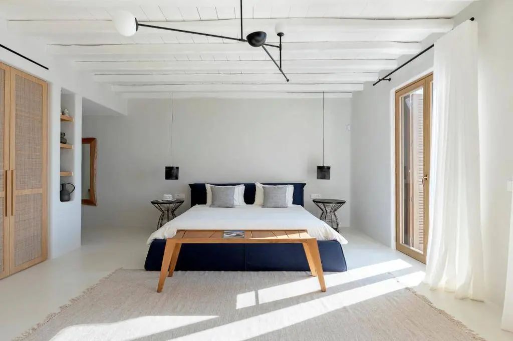 Exclusive Mykonian retreat with sunset views near Mykonos Town
