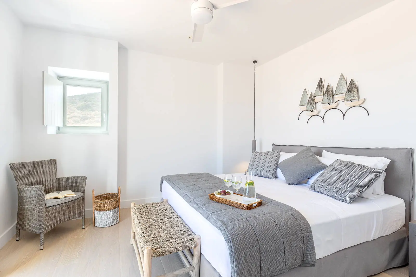 bh-554ea4c32e27 Exclusive Mediterranean estate in Antiparos with panoramic views
