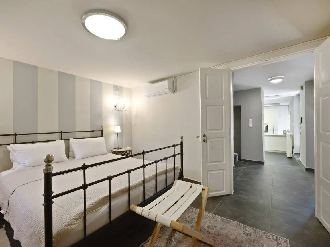 Timeless and luxury house in Plaka
