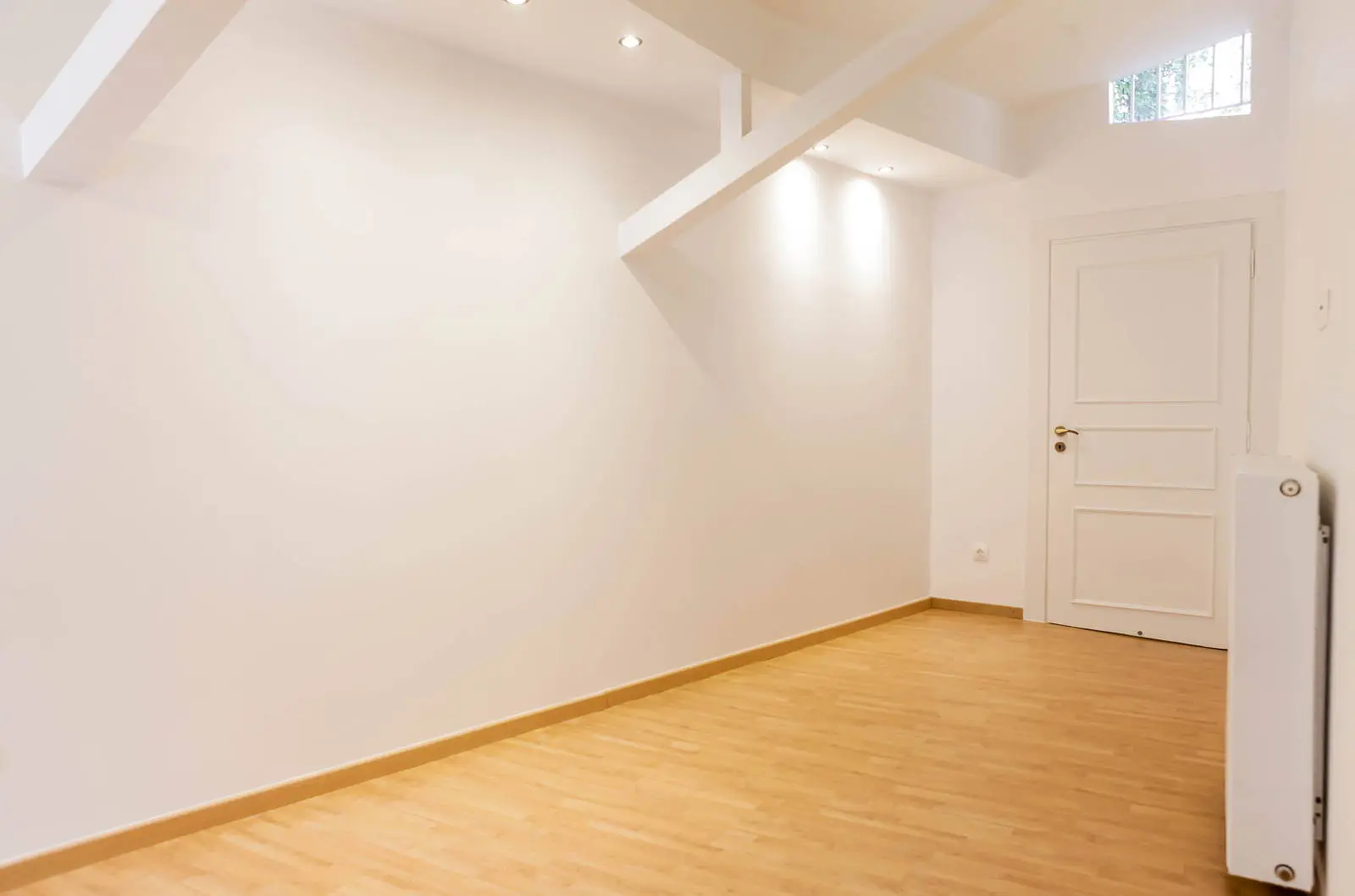 Duplex house with garden and garage in Palaio Psychiko
