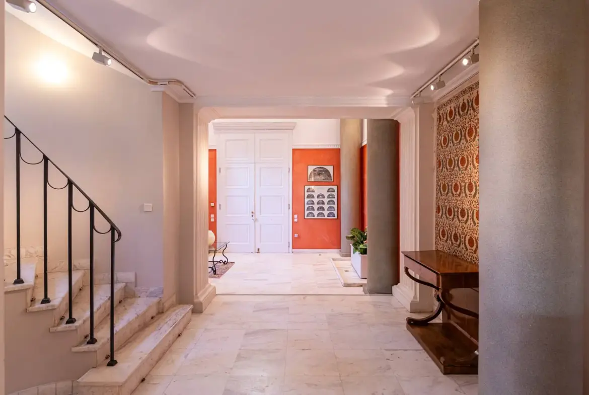 Historic mansion on a 2,260 sq.m. plot