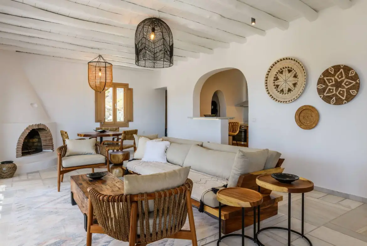 Luxury villa with infinity pool and panoramic views in Mykonos