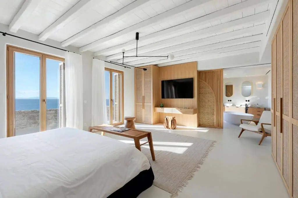 Exclusive Mykonian retreat with sunset views near Mykonos Town