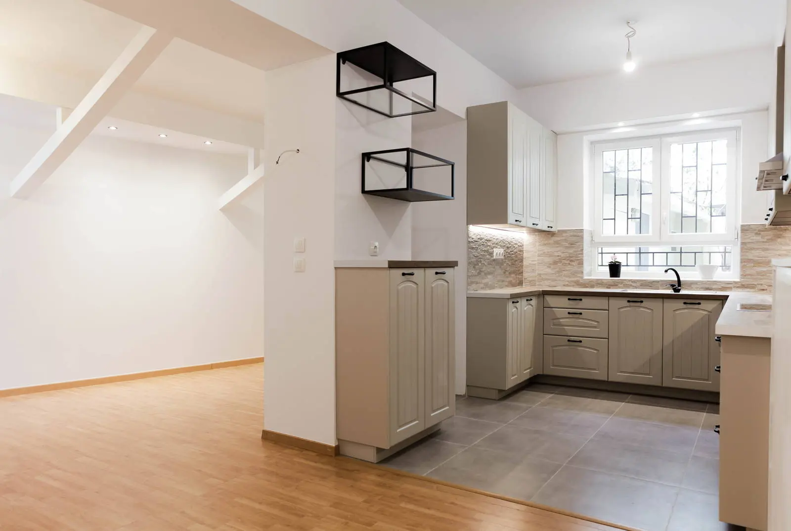 Duplex house with garden and garage in Palaio Psychiko