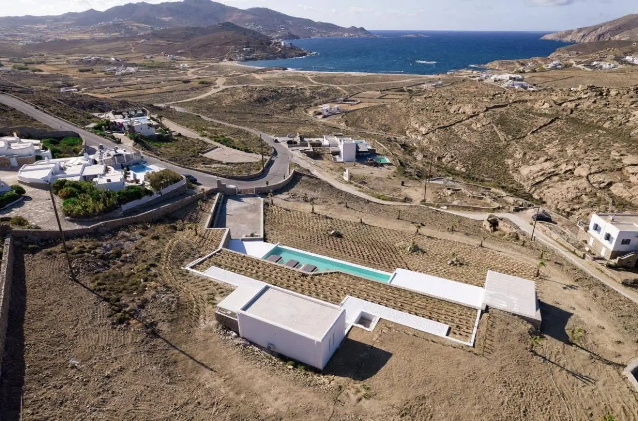 bh-5ca220cfb245 Luminus Villa, in Myconos island