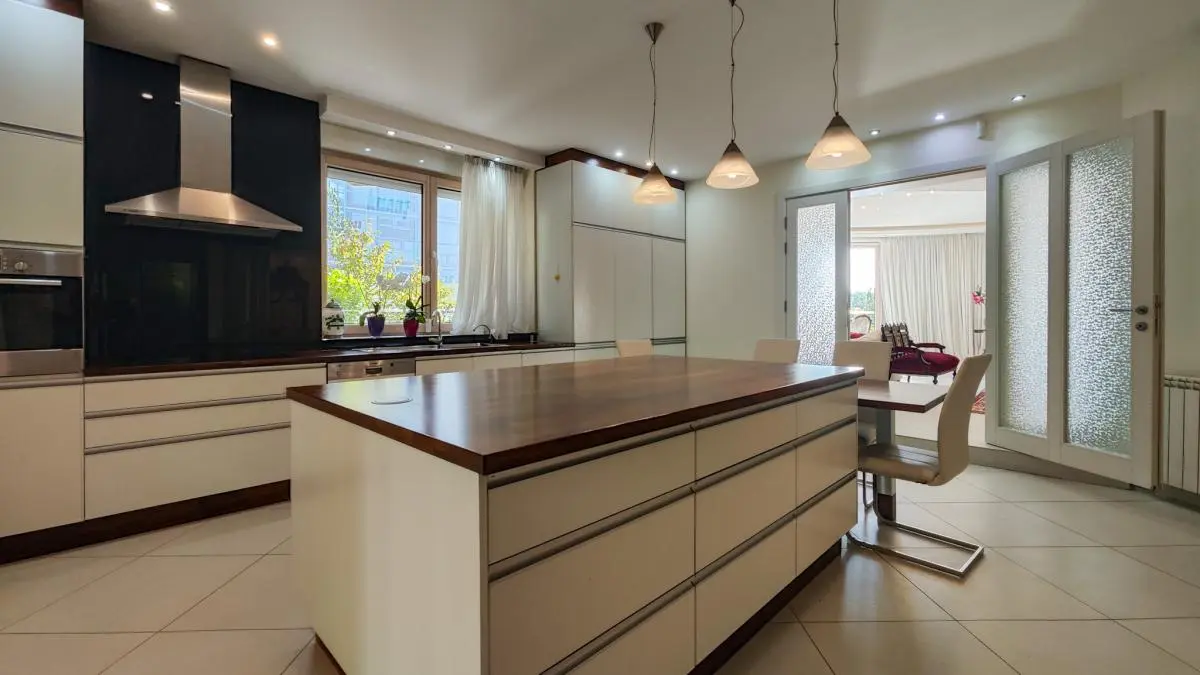 Elegant villa in Dedinje