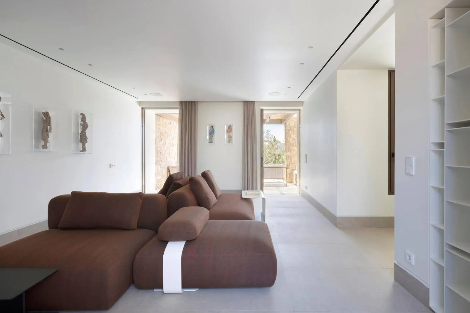 Boutique villa in an exclusive community just steps from the shore in Piso Aliki, Paros