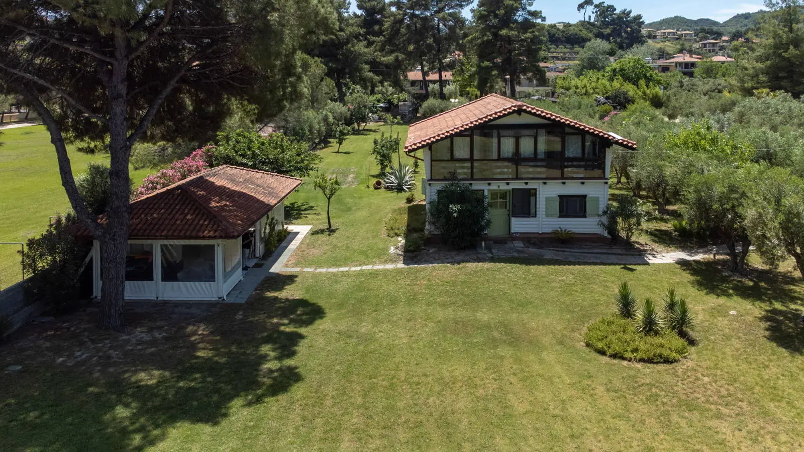 bh-64141931bc50 Beachfront property in Glarokavos, Halkidiki