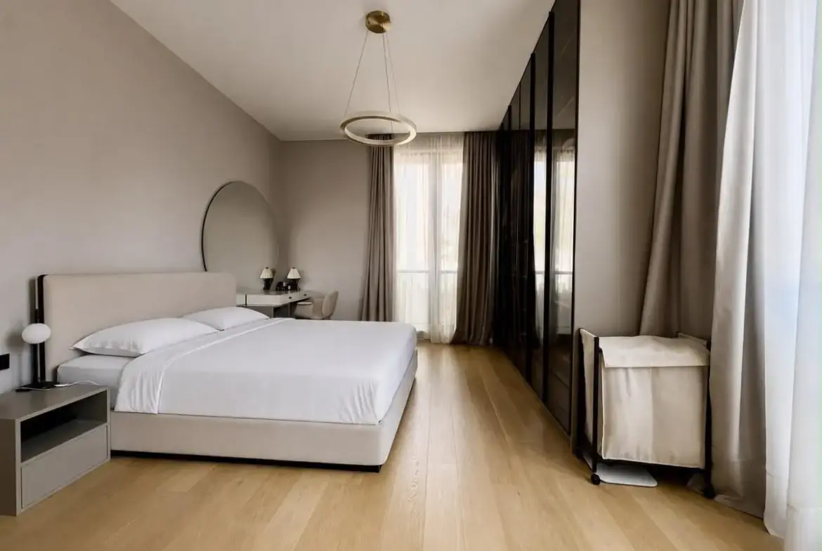 Family apartment with 2 garage parking spaces and a storage room