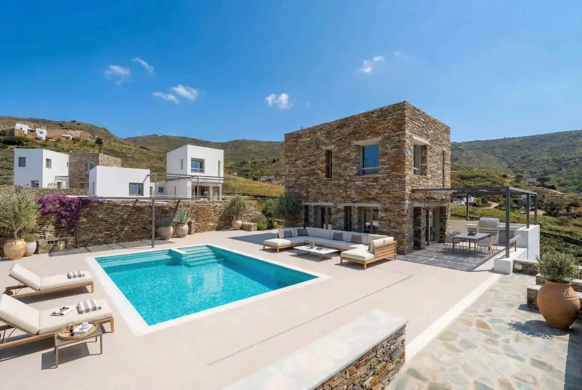 Complex of eight luxury villas with sea view in Koundouros, Kea