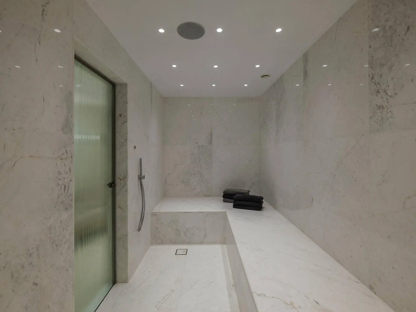 bh-6a9e7ec7b568 Seafront villa with private beach access and sunset views in Mykonos