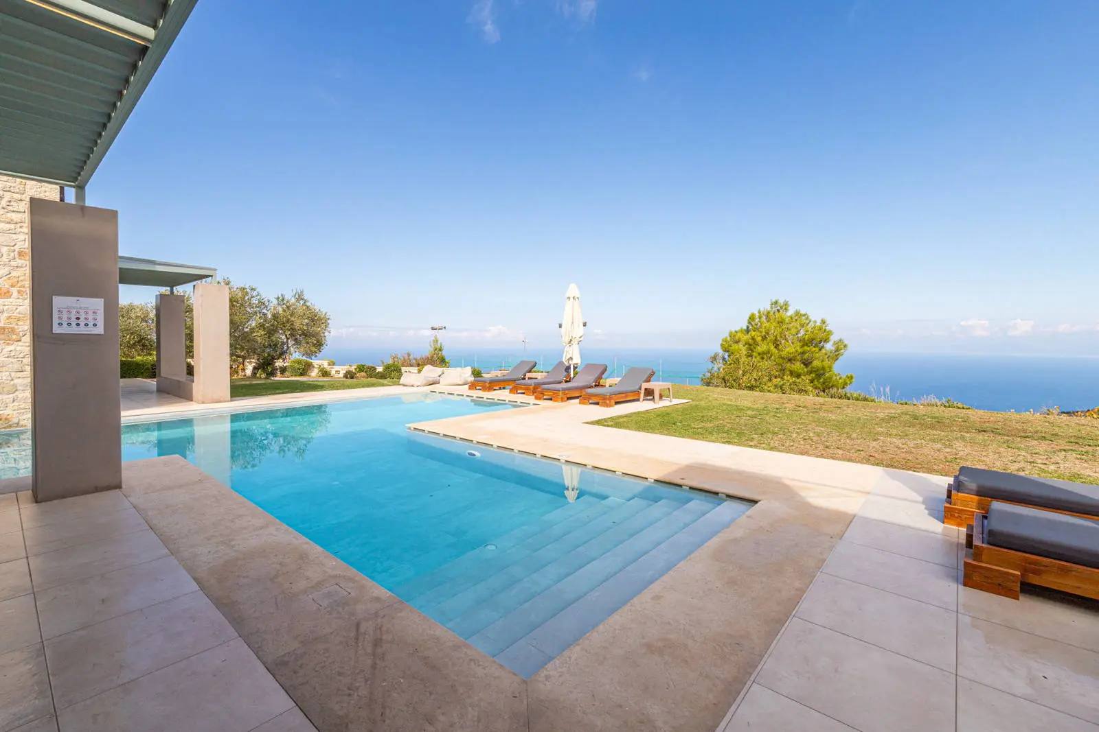 Horizon View Estate – Private Villa with pool in Lefkada