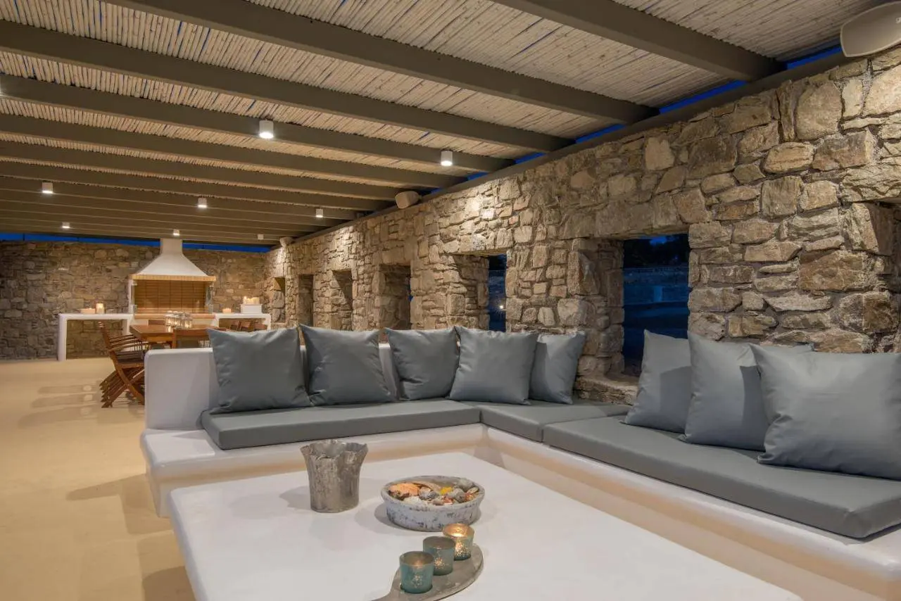 Luxurious villa overlooking the Aegean Sea, Mykonos