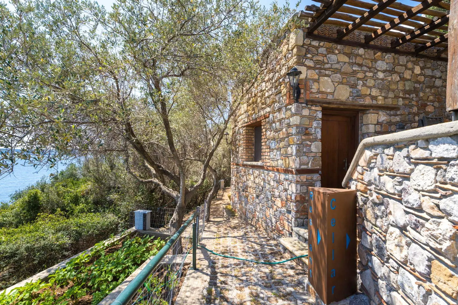 Seaside luxury villa in Paliouri