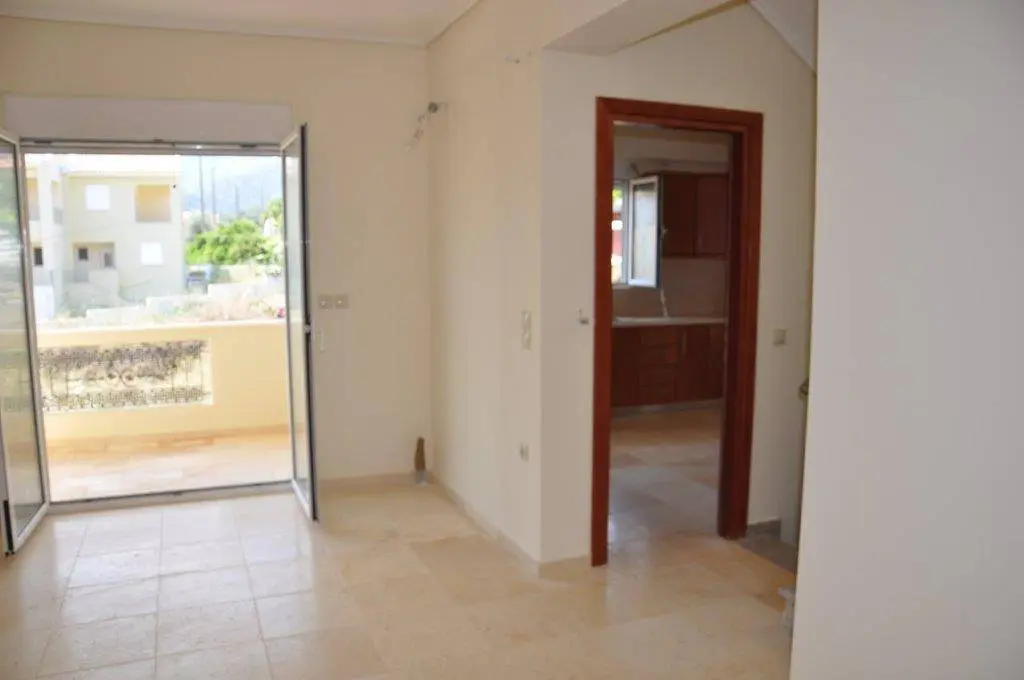 Complex of 13 luxury maisonettes in Kato Almiri, Corinthia