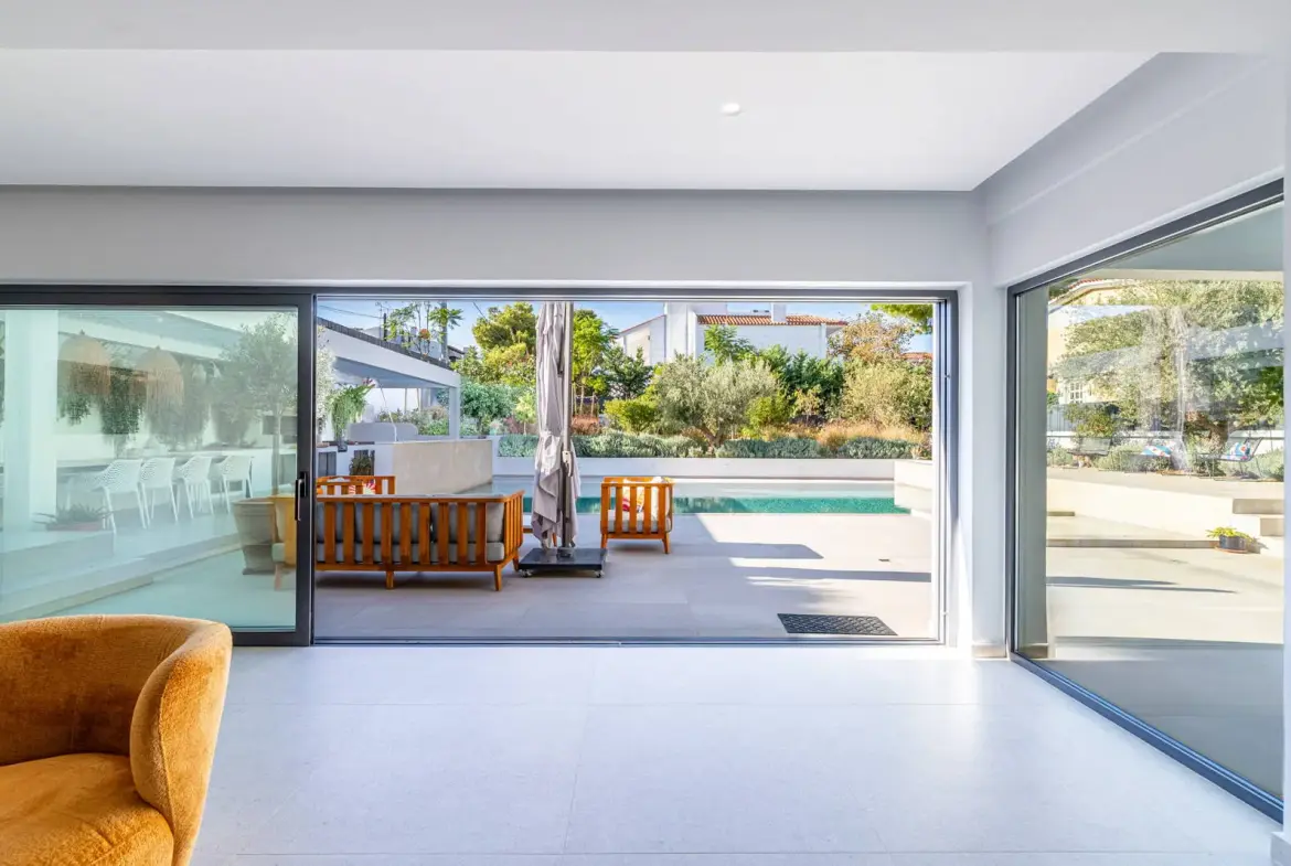 Exquisite modern villa in Vari with breathtaking paradise garden and pool