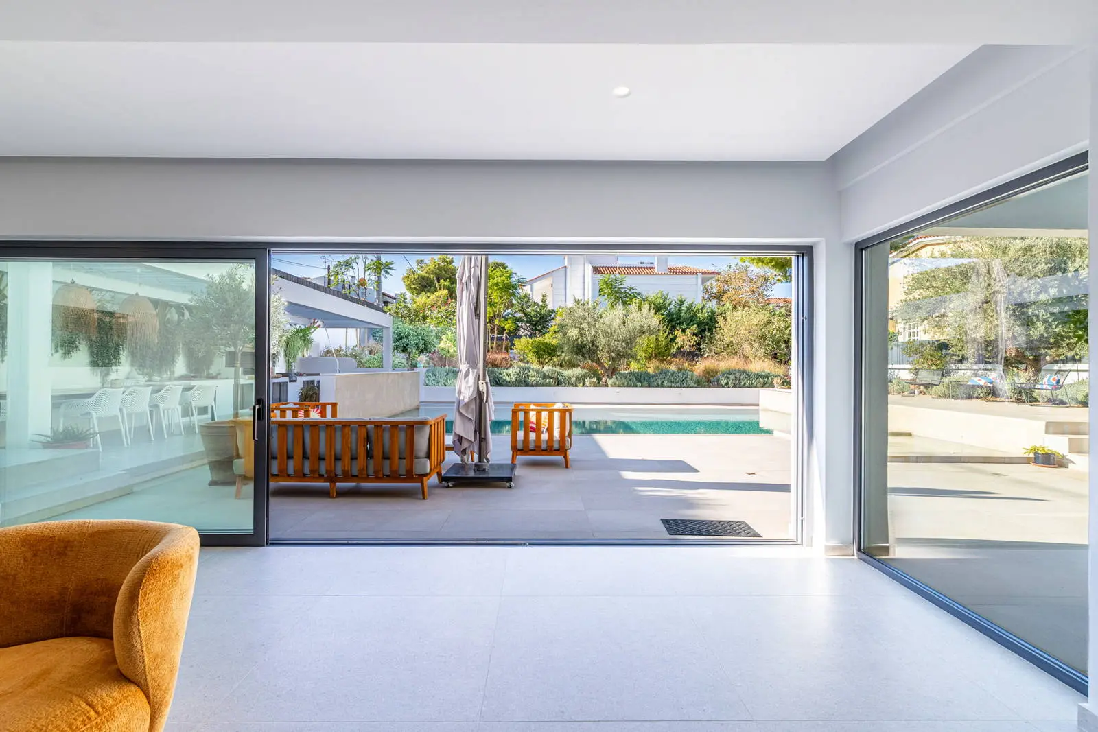 Exquisite modern villa in Vari with breathtaking paradise garden and pool