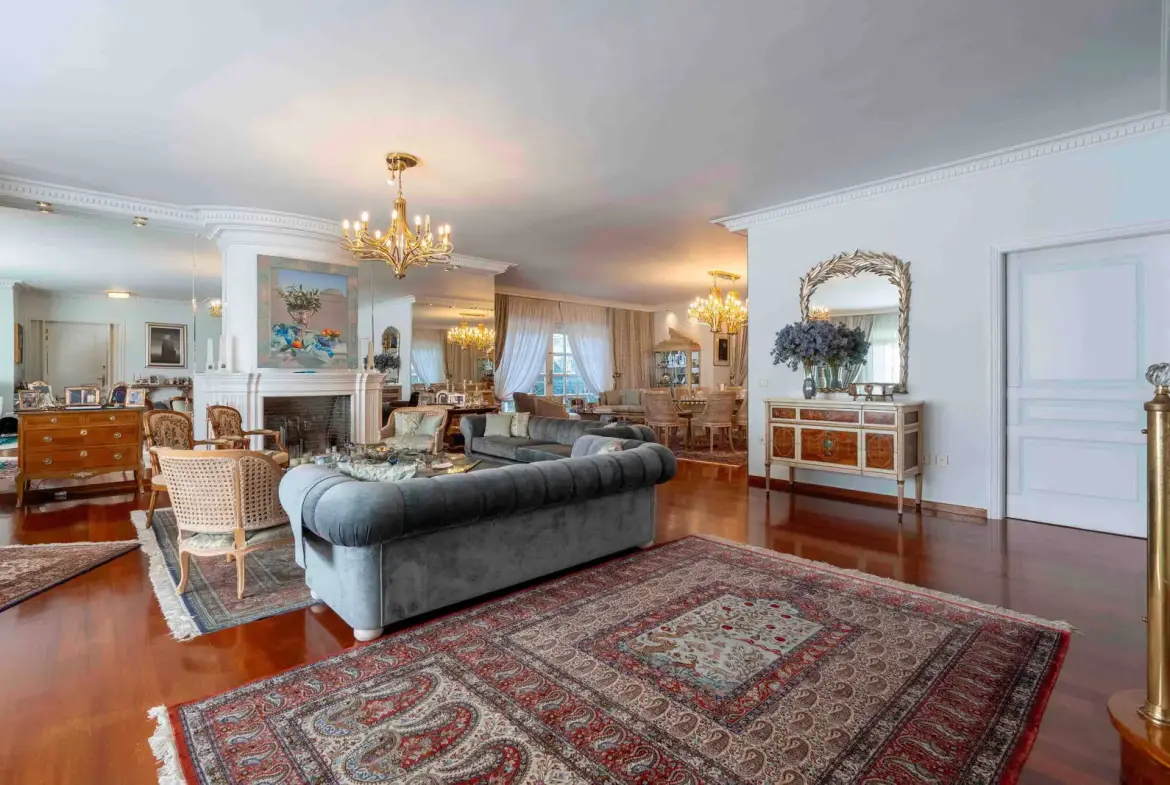 Luxury family residences in a prime location, Ekali
