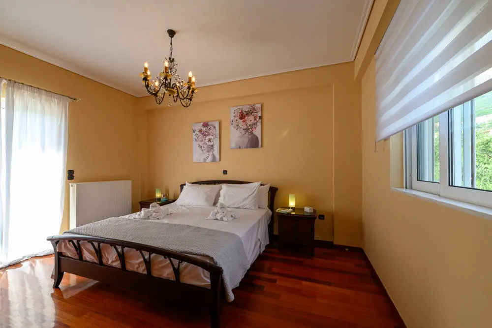 Elegant villa with pool & views in Kalamata, Messinia